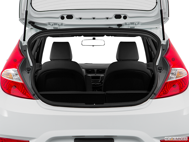 Accent hatchback 2016 deals